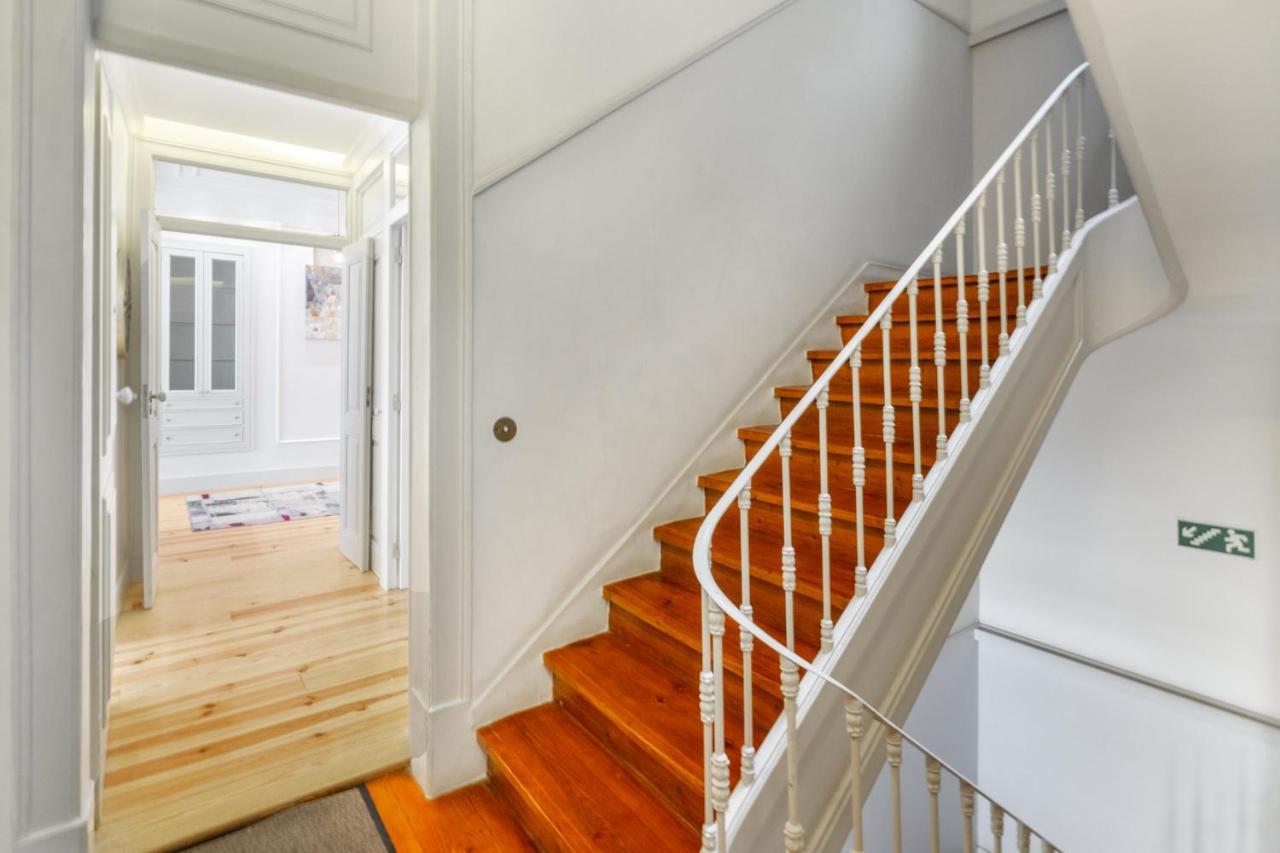 Whome Luxury In Prime Location W/ Ac, Lift & Private Patio Apartment Lissabon
